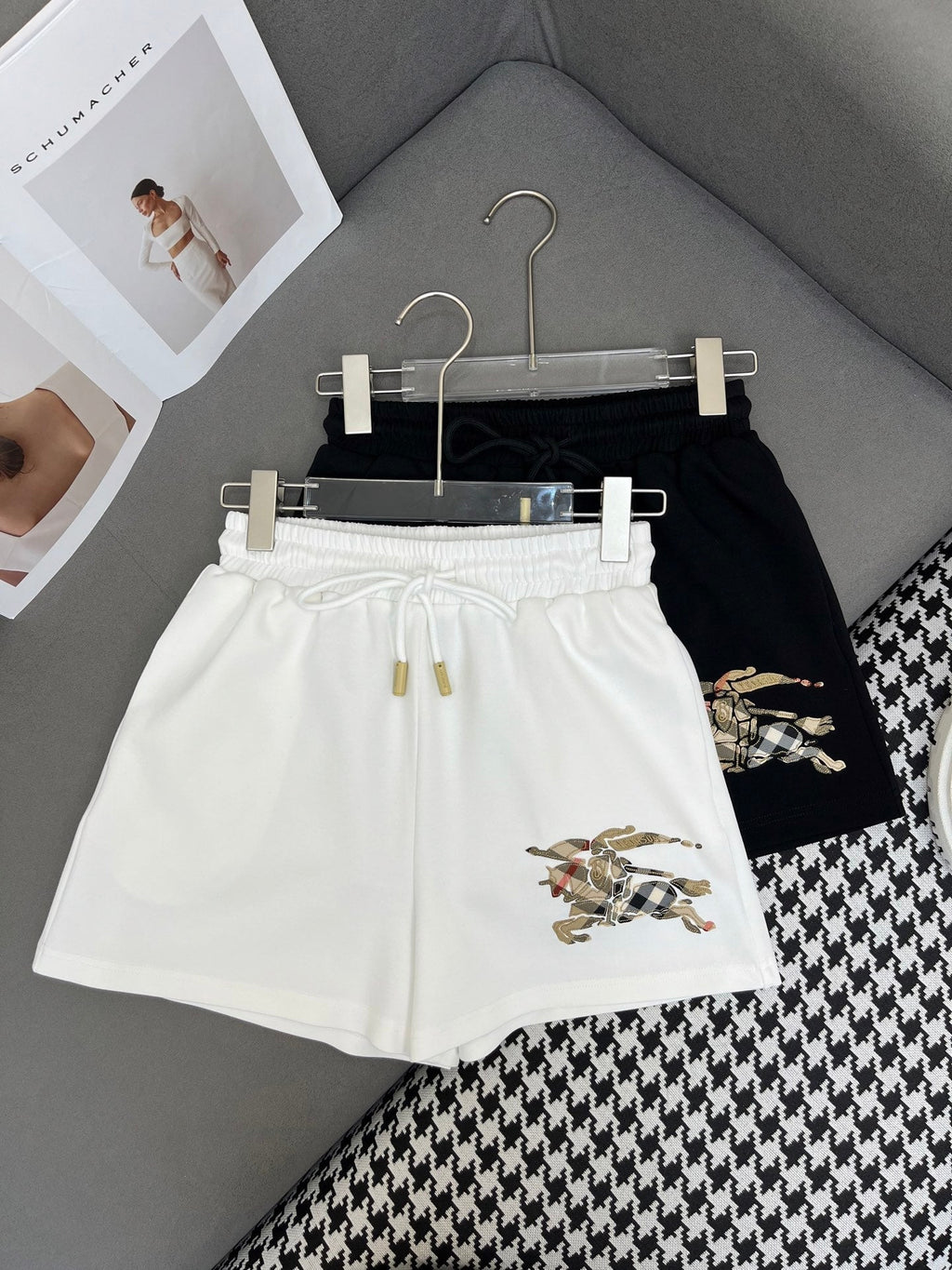 COTTON SHORTS WITH SIGNATURE EMBROIDERY